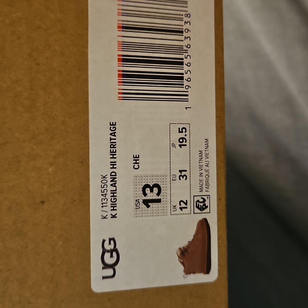 Size 13 UGG Kids Tan Lace-Up Boots - Picture 6 of 7